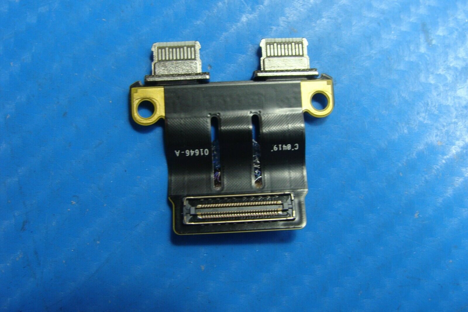 MacBook Pro A1989 13