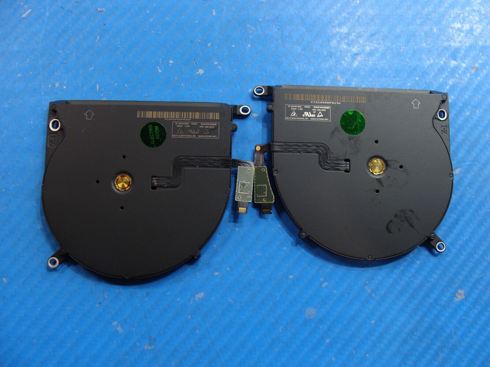 MacBook Pro A1398 15 Mid 2015 MJLQ2LL/A Left & Right Fan 923-00537