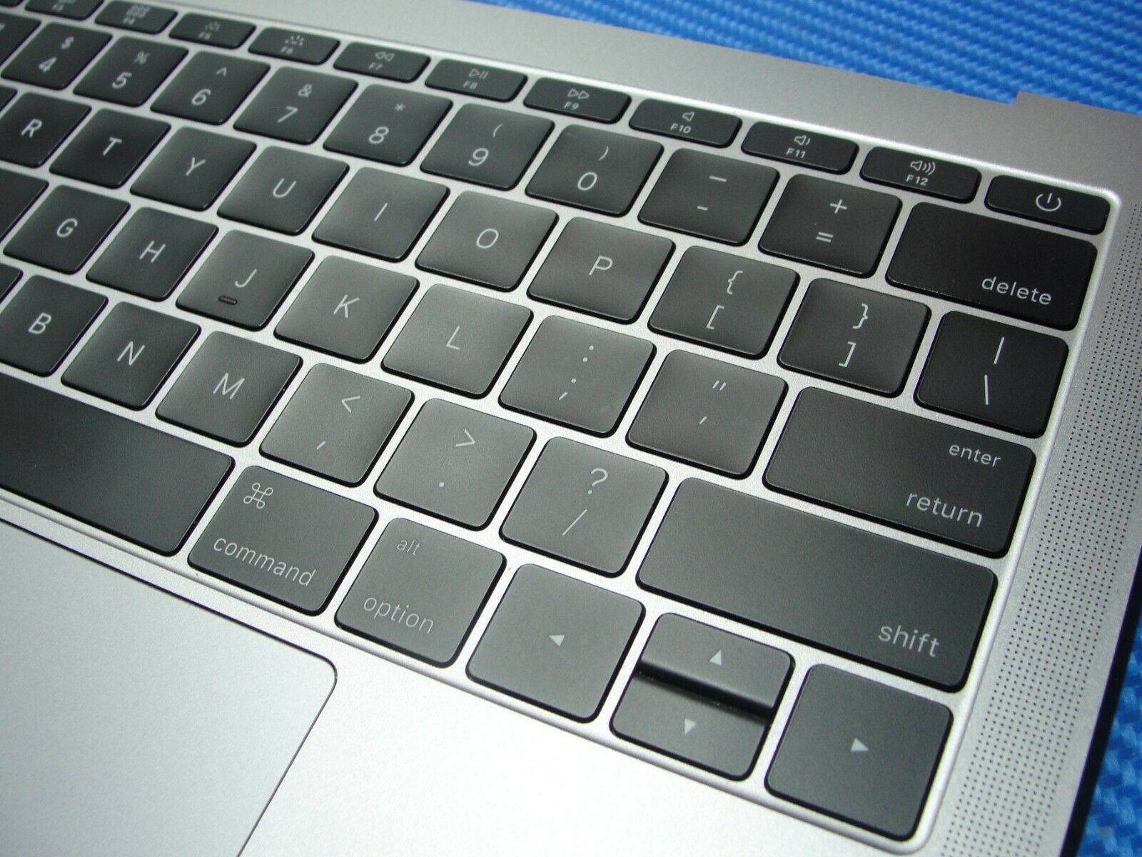 MacBook Pro A1708 13.3
