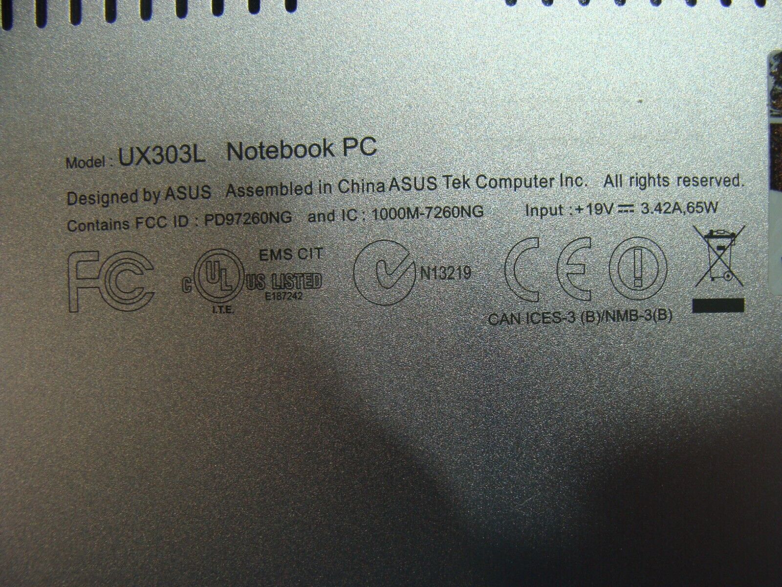 Asus Zenbook UX303LA-DB51T 13.3