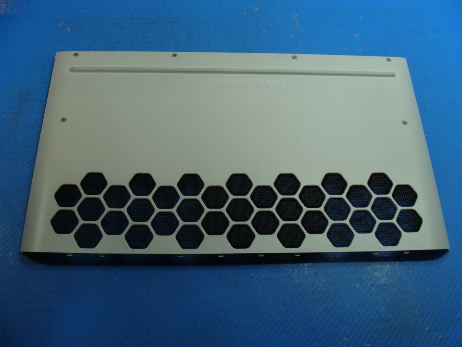 Dell Alienware Area 51m 17.3 Genuine Laptop Bottom Case Base Cover 1DV4W