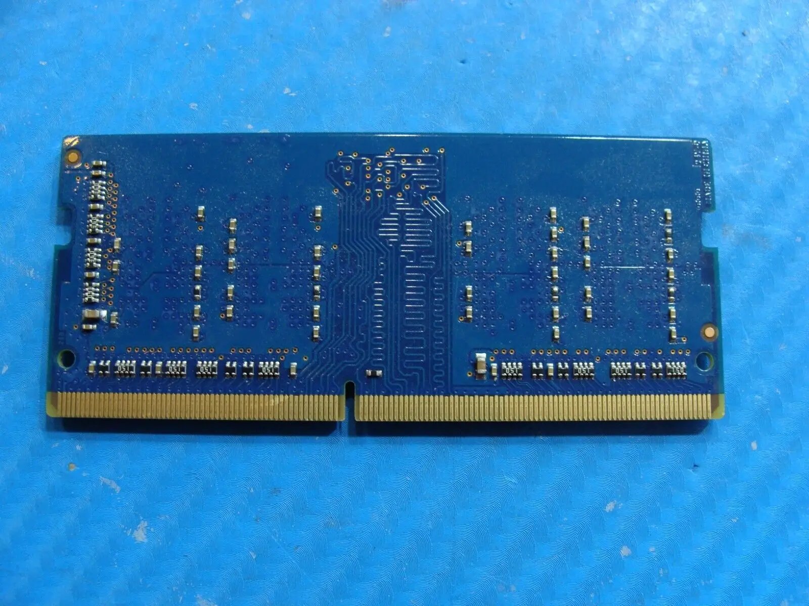 Lenovo 320-15IKB Ramaxel 2GB 1Rx16 Memory PC4-2400T RMSA3270MB76H8F-2400