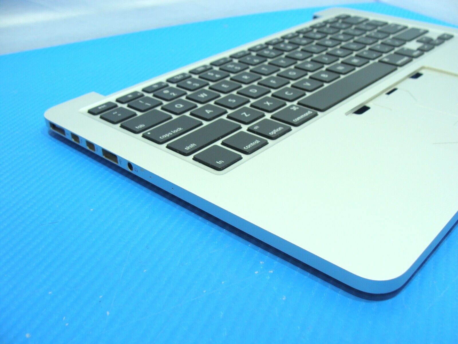 MacBook Pro 13 A1425 2013 ME662LL/A Top Case w/BL Keyboard NO Battery 661-7016