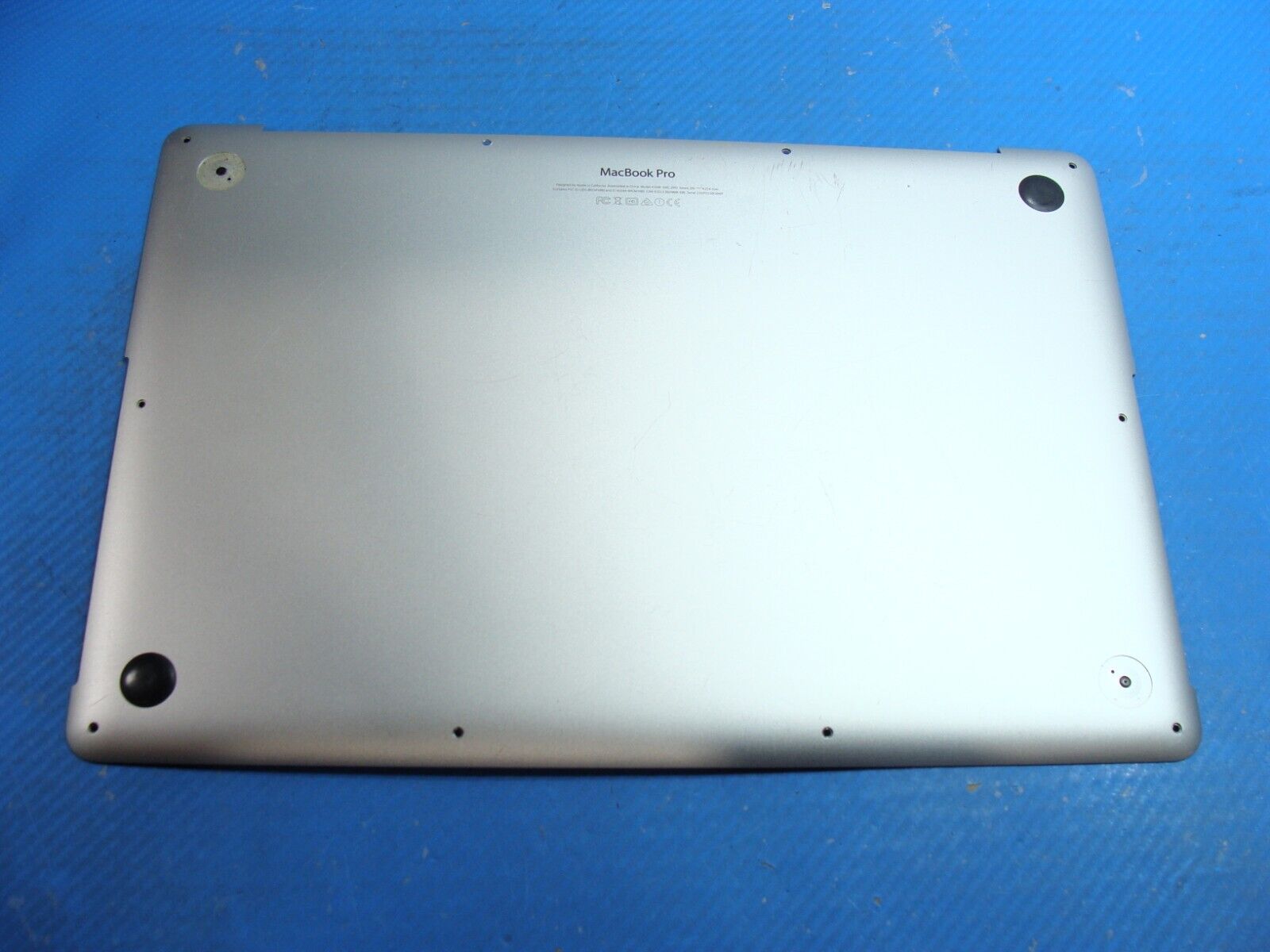 MacBook Pro A1398 15 2015 MJLT2LL/A Genuine Bottom Case 923-00544