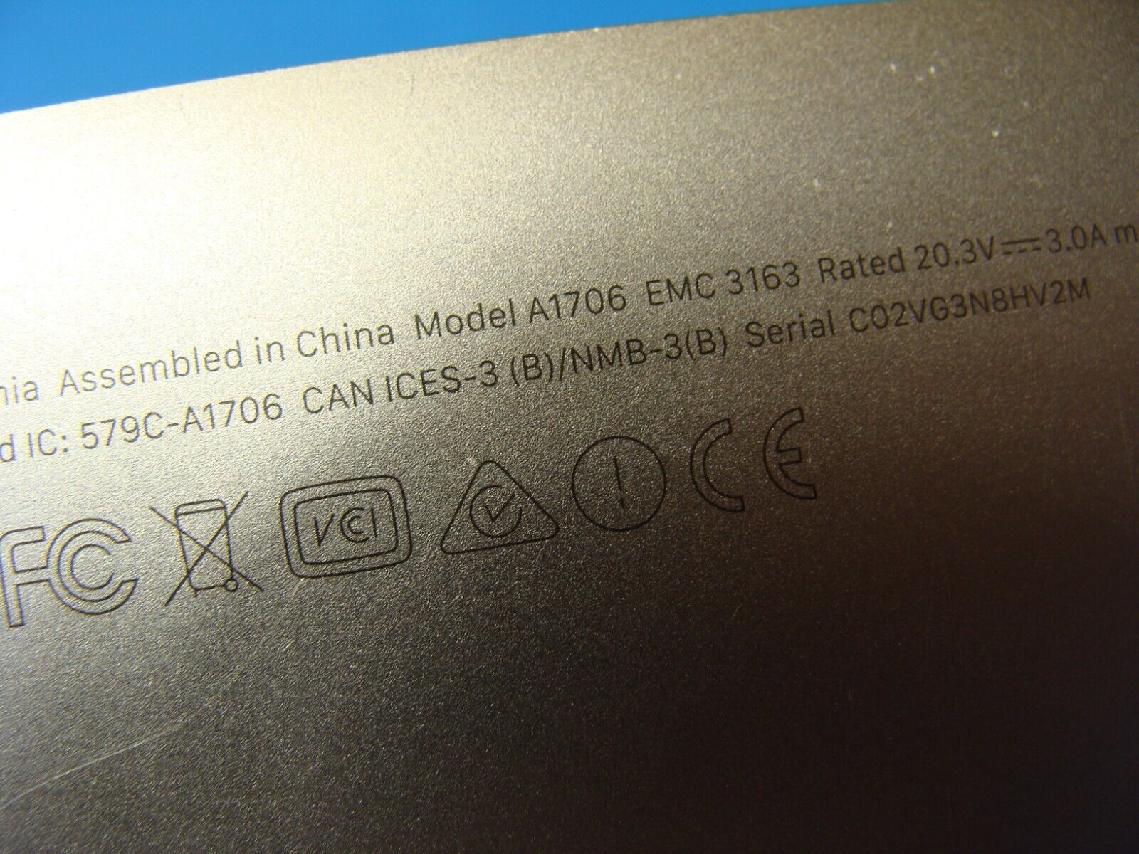 MacBook Pro A1706 13