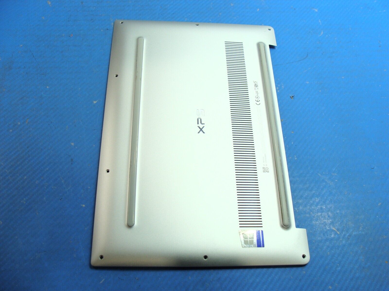 Dell XPS 13 7390 13.3 OEM Bottom Case Base Cover Silver X3DF2 AM20C000213 Grd A