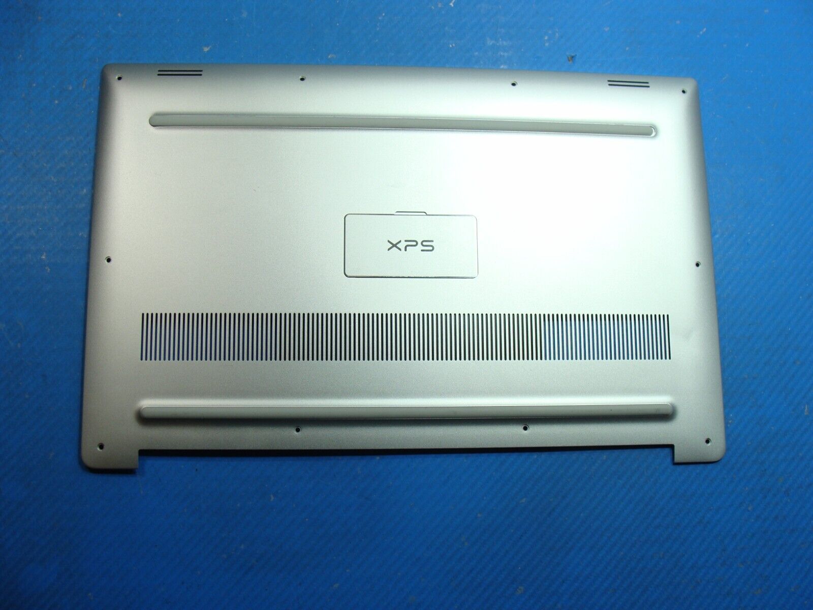 Dell XPS 15 9570 15.6 Genuine Laptop Bottom Case Base Cover Silver 6V2YK