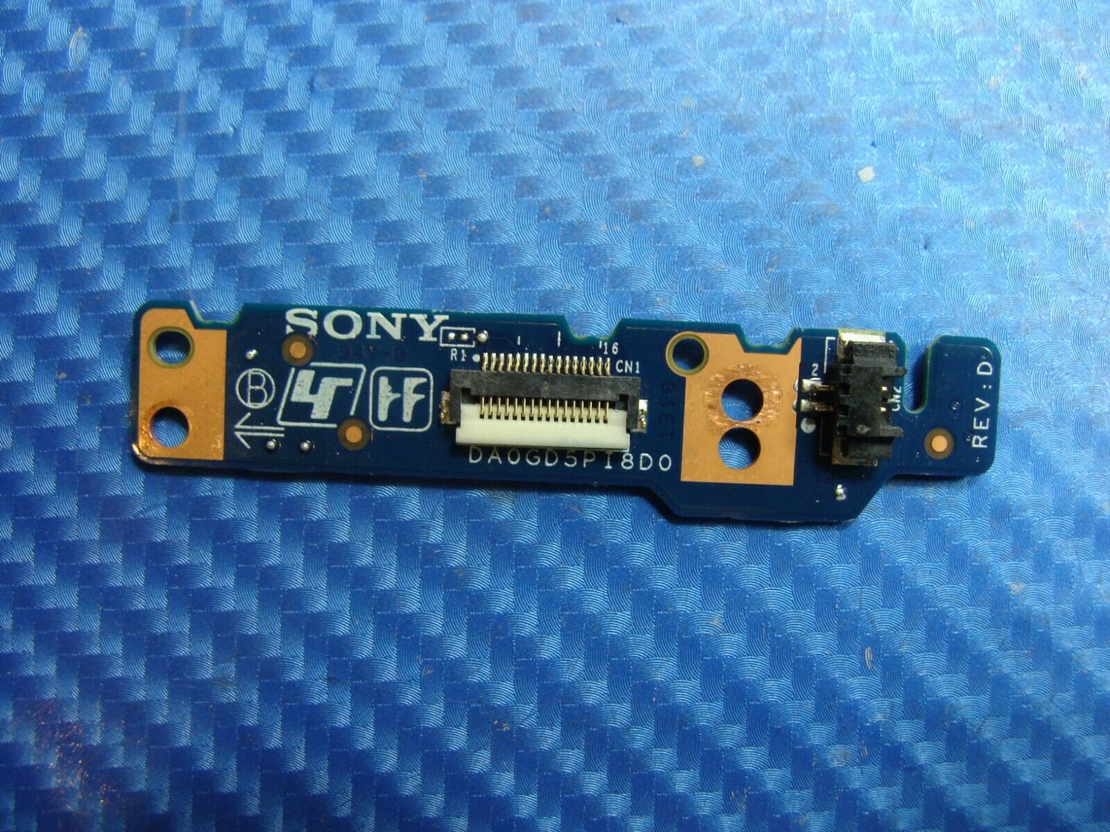 Sony SVF15AC1QL 15.6