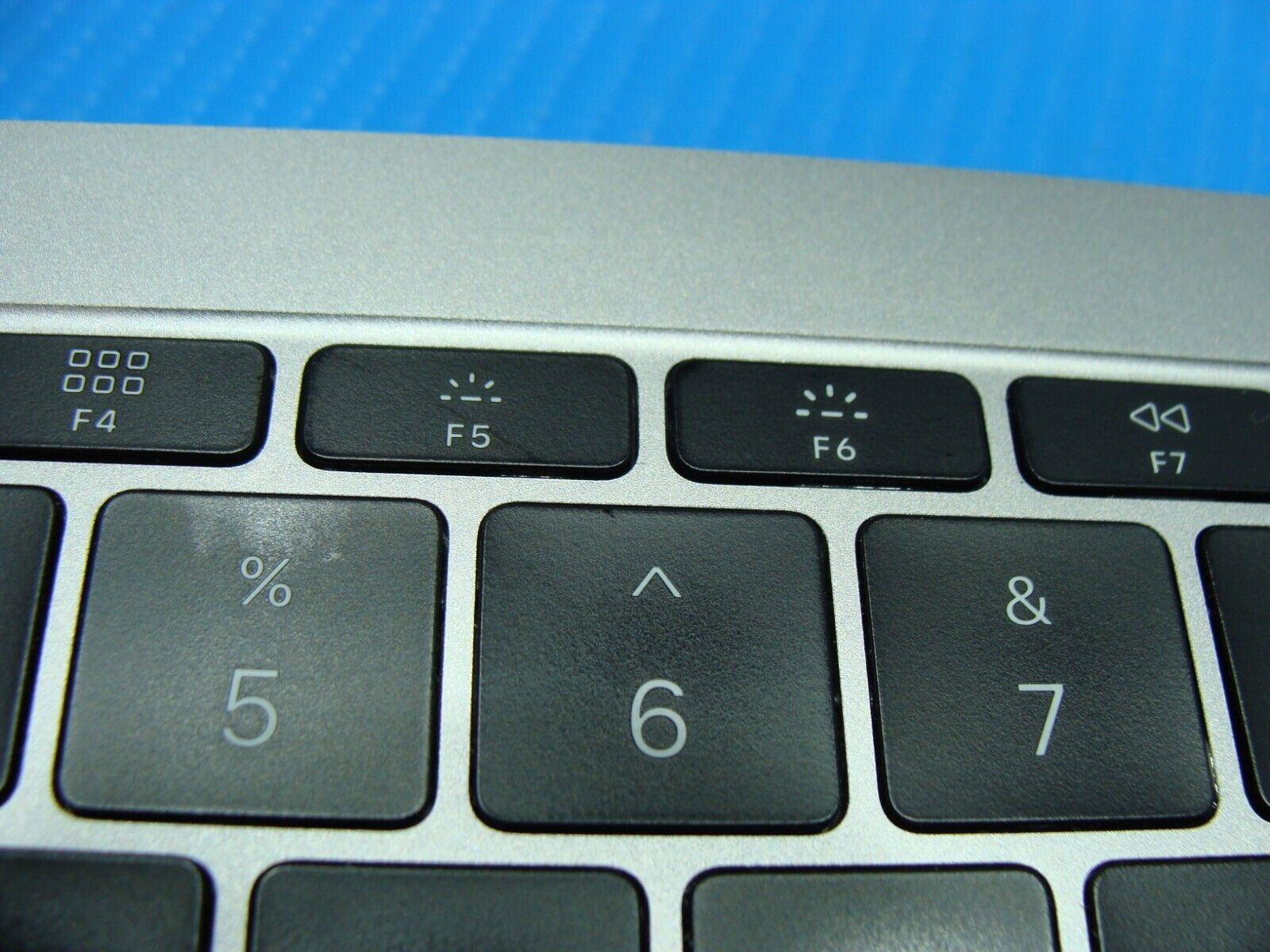 MacBook Pro A1708 2017 MPXQ2LL/A 13