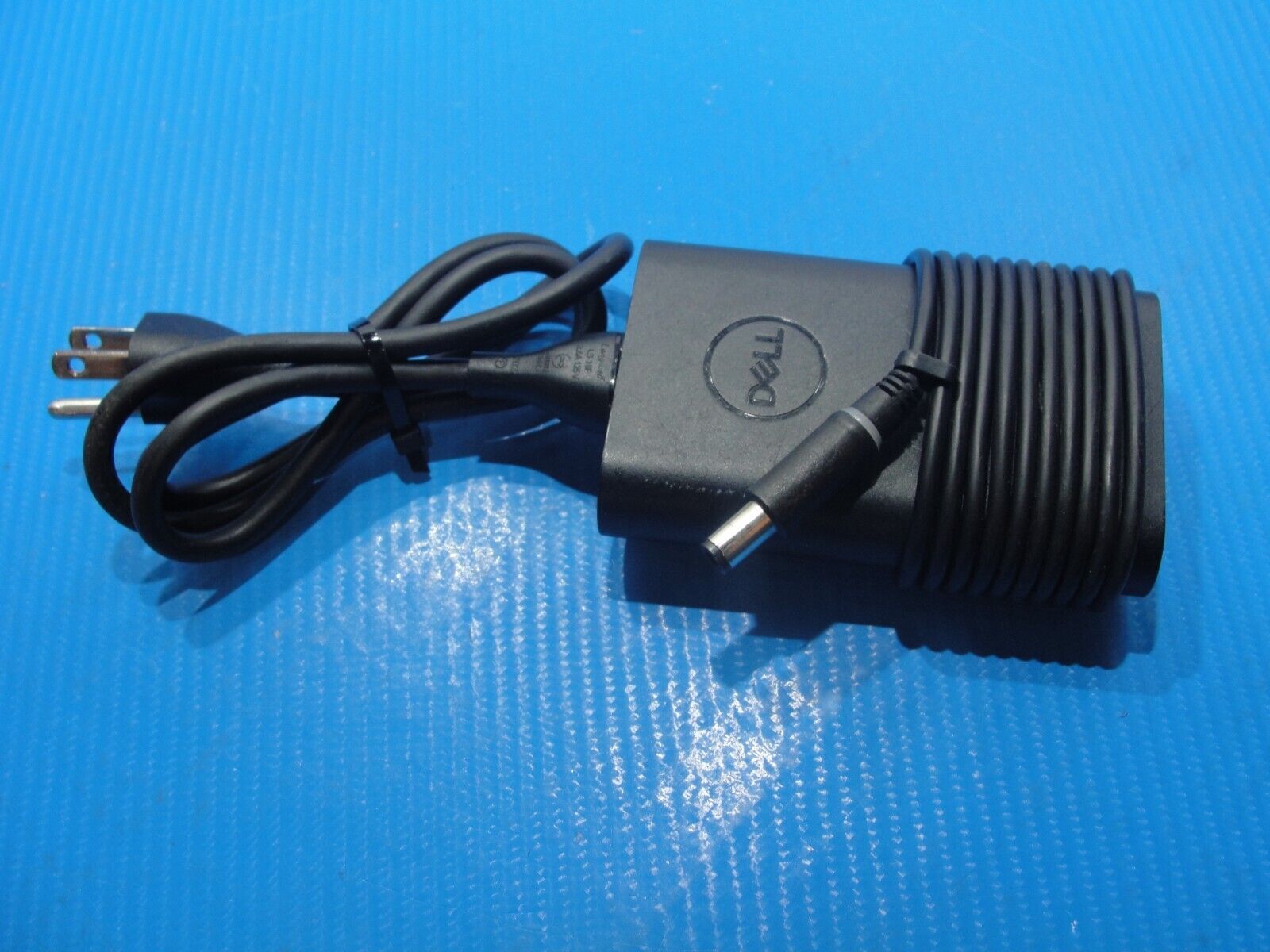 Genuine Dell AC Power Adapter Charger 19.5V 3.34A 65W LA65NM130