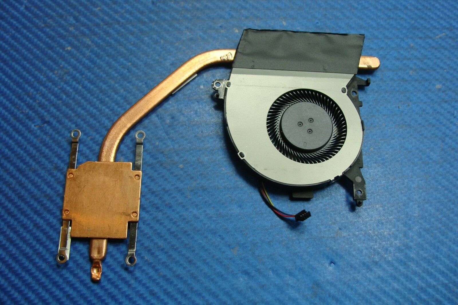 Asus F556UA-AB32 15.6