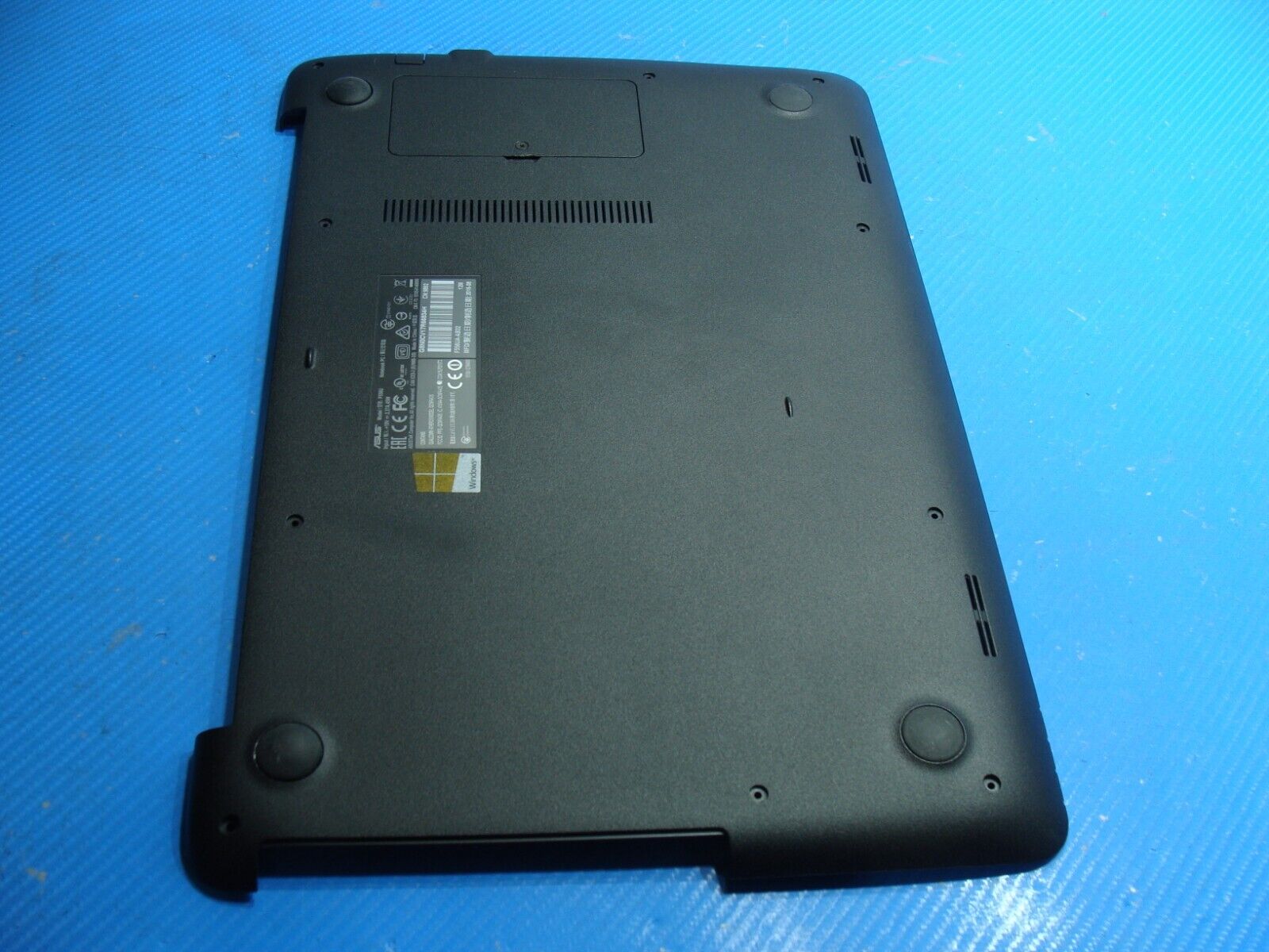 Asus F556UA-AB32 15.6