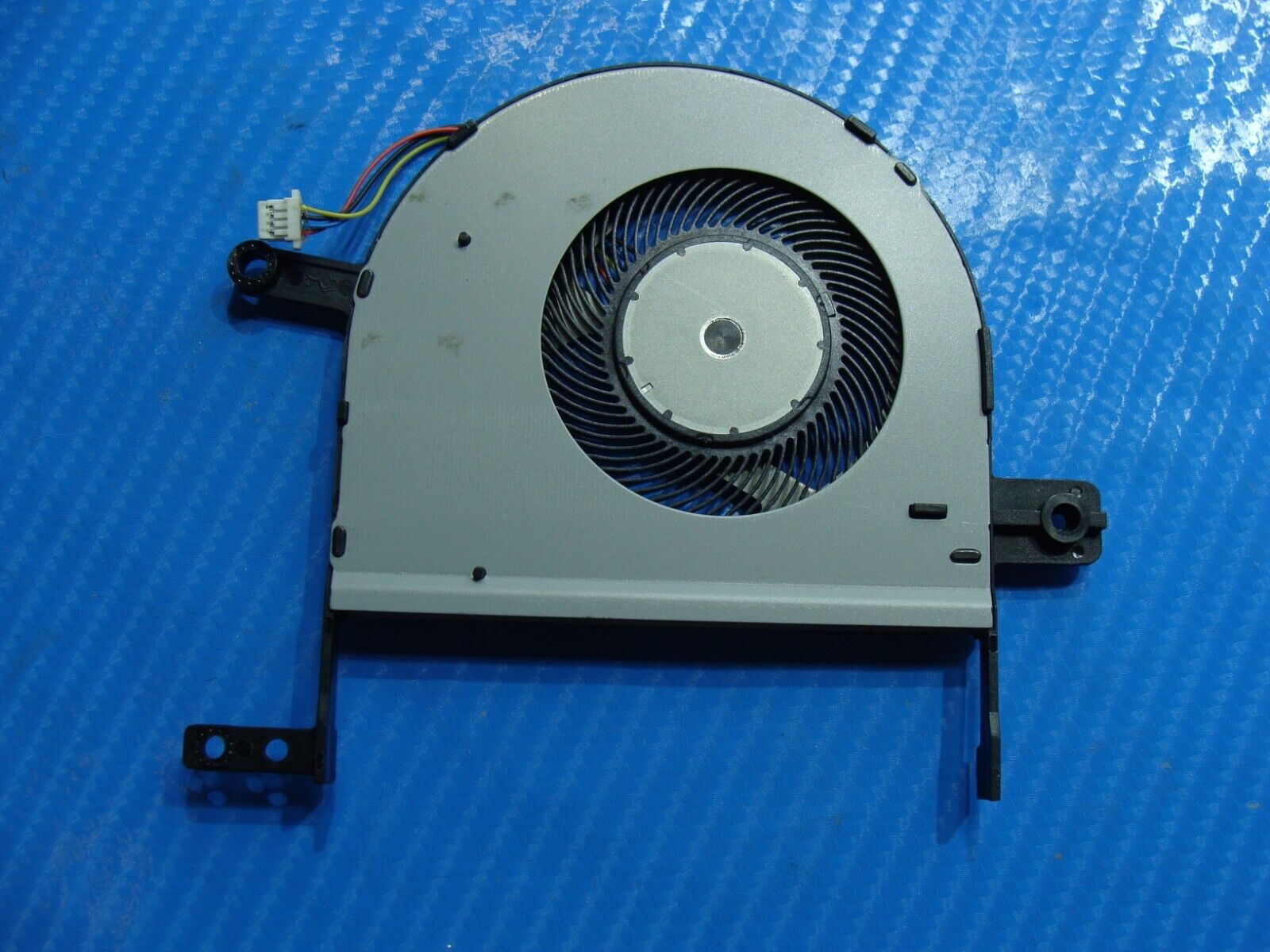 Asus Vivobook X510UQ-NH71 15.6