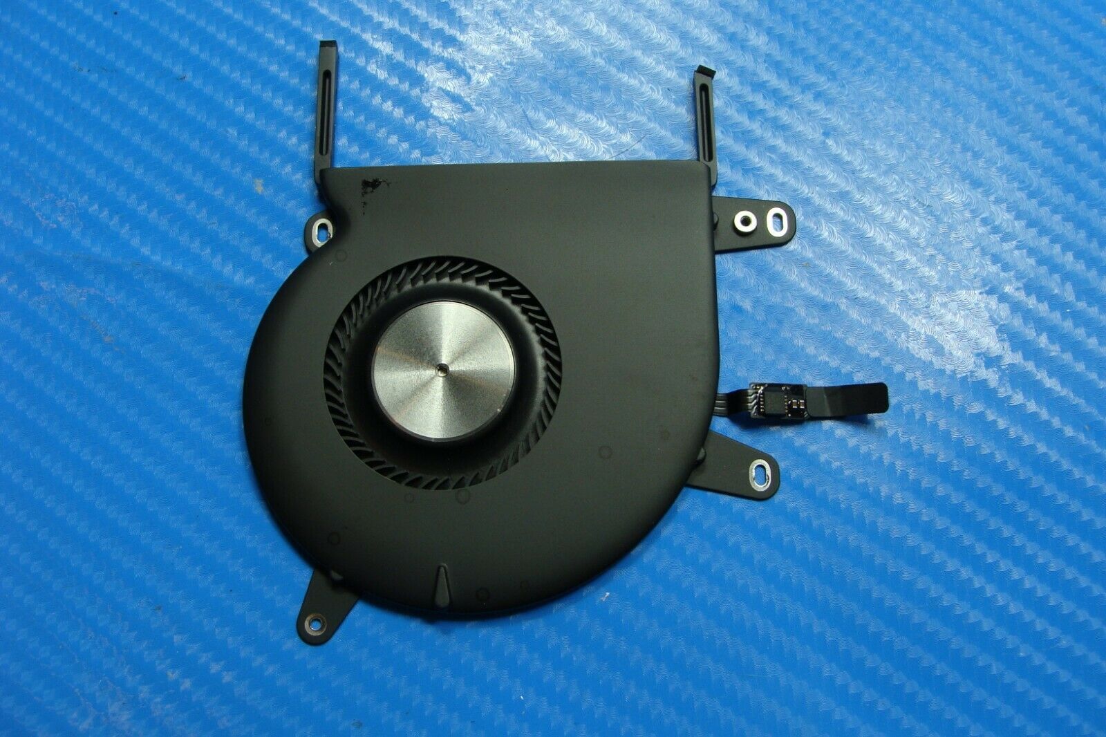 MacBook Pro A2338 13