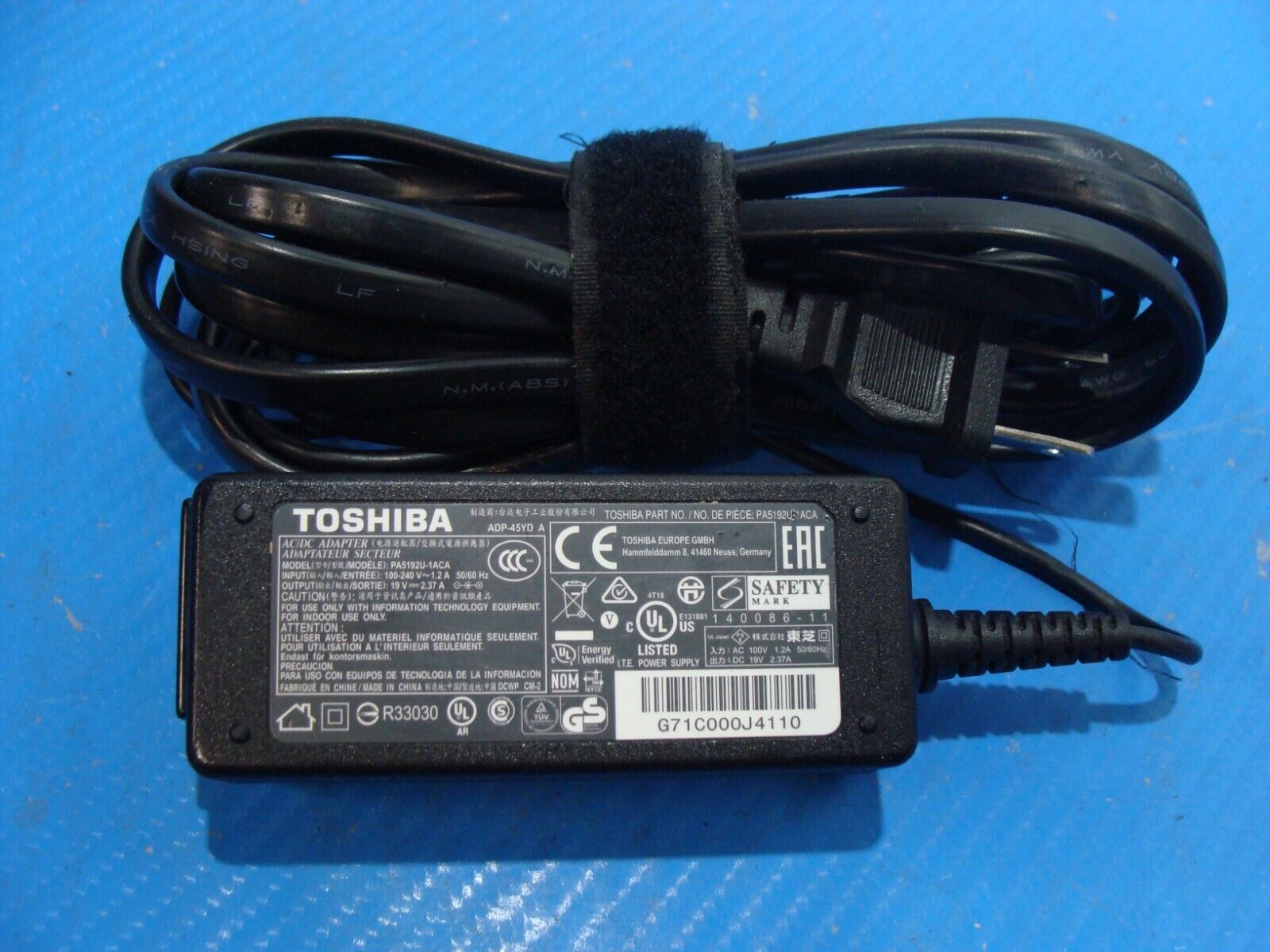 Original Toshiba 45W 19V 2.37A AC Adapter Charger PA5192U-1ACA ADP-45YD A