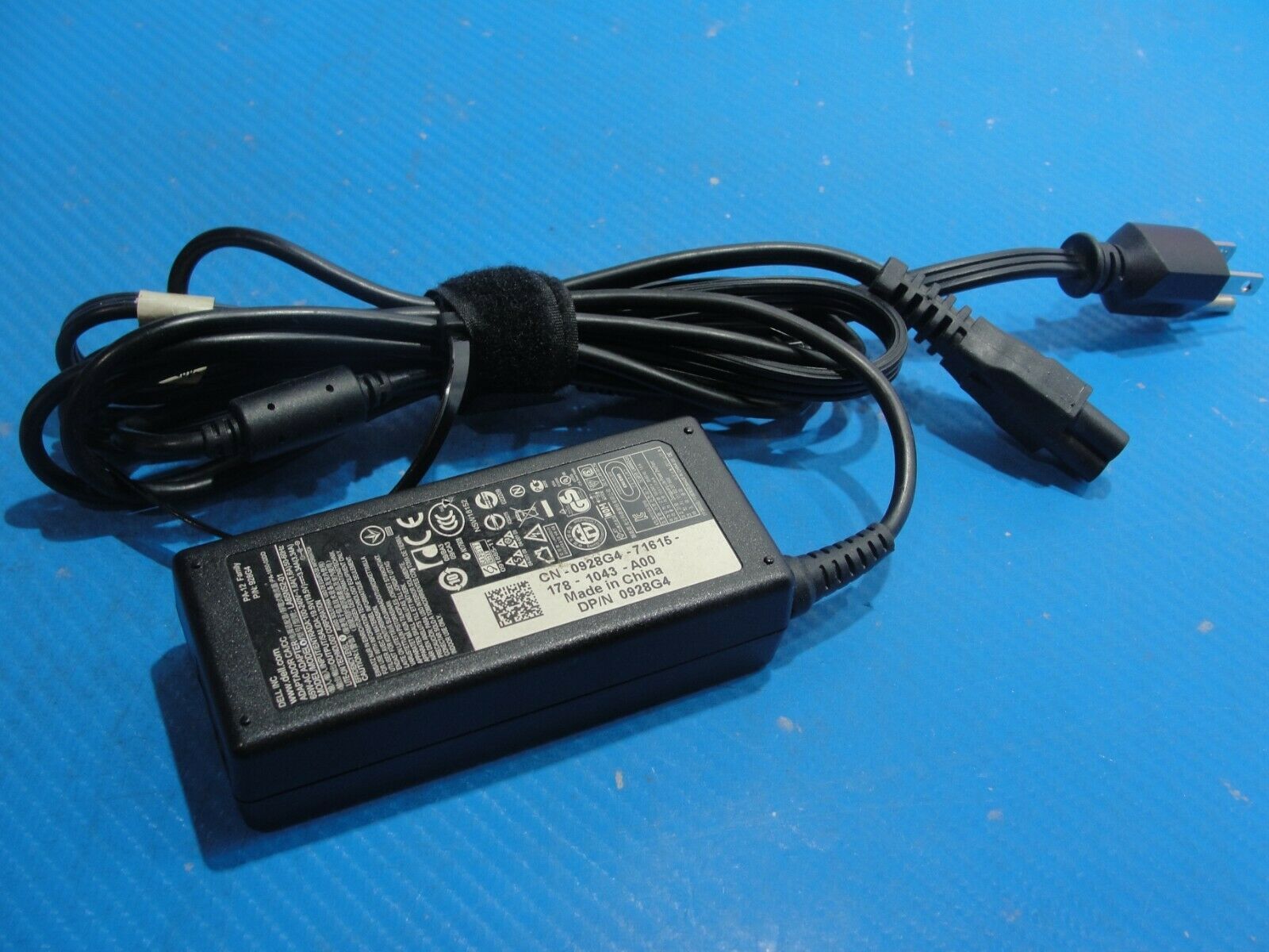 Genuine Dell AC Adapter Power Charger 19.5V 3.34A 65W LA65NS2-01 0928G4 