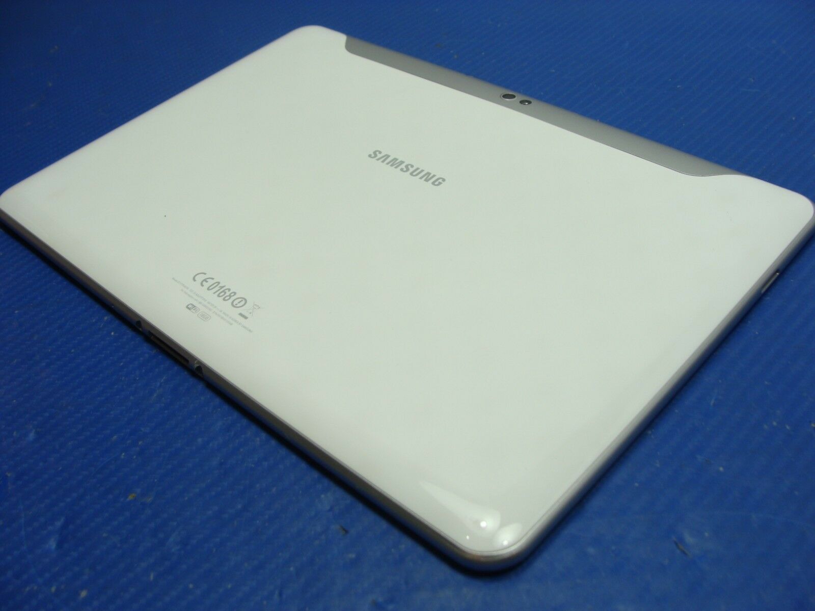 Samsung Galaxy Tab GT-P7510UW 10.1