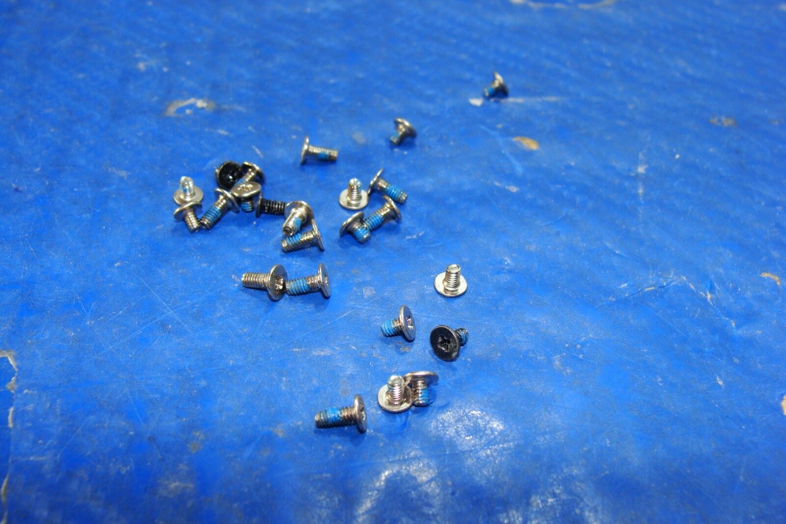 Toshiba Satellite L15W-B1303 11.6