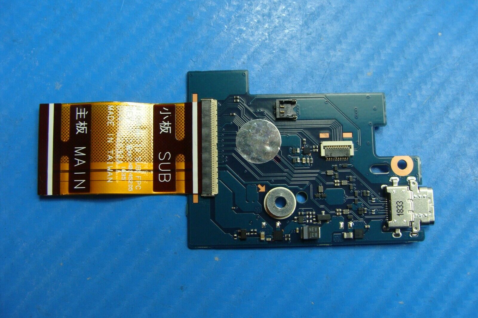 Samsung Chromebook XE513C24-K01US 12.3