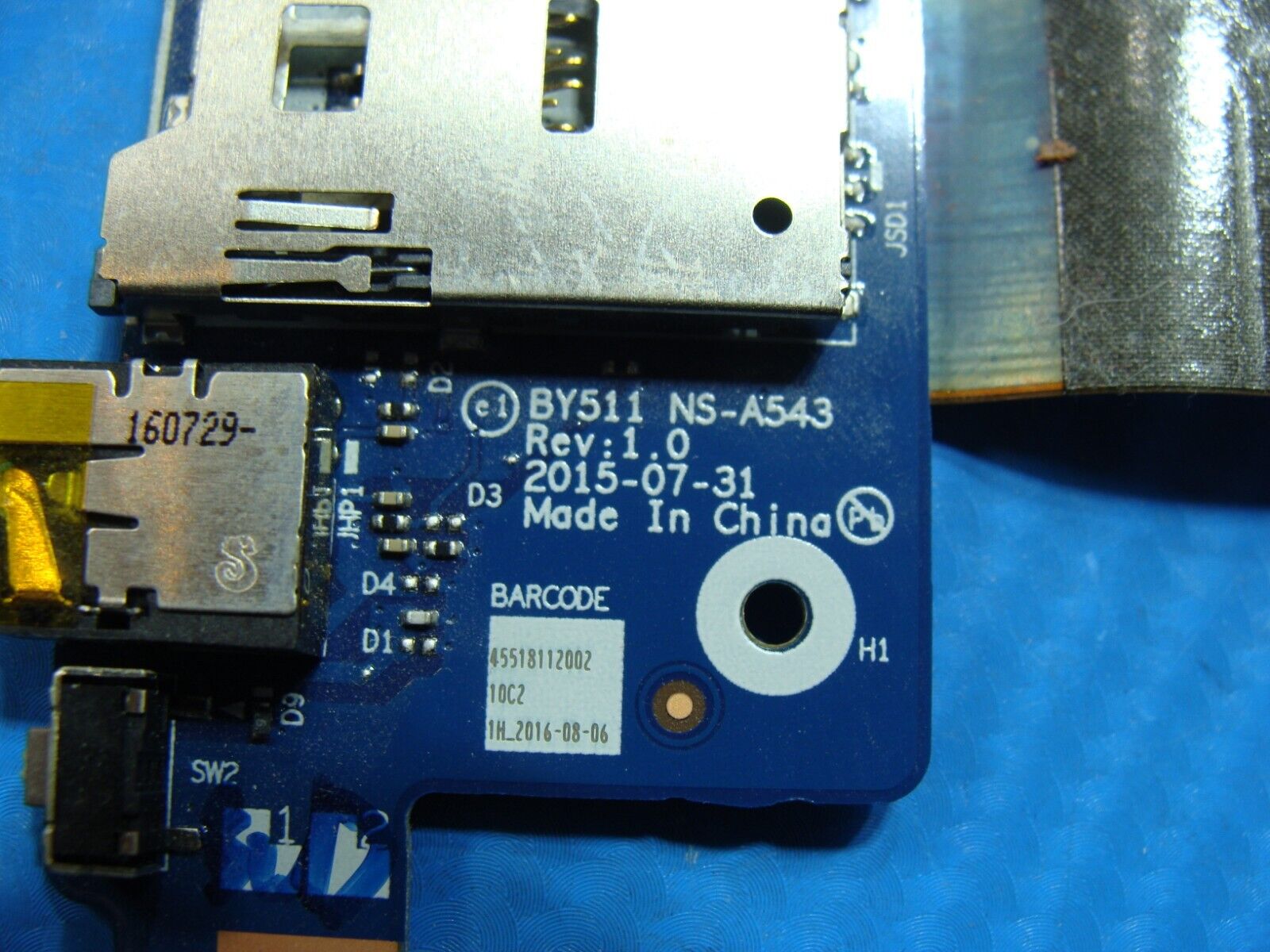 Lenovo IdeaPad Y700-15ISK 15.6