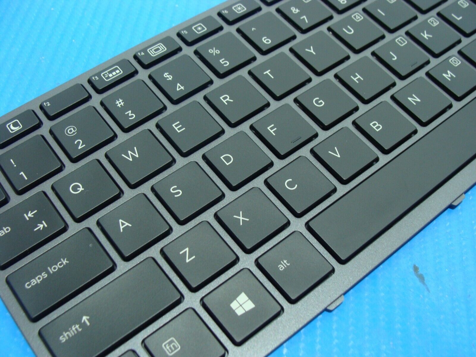 HP ZBook 15.6” Studio G4 Palmrest w/TouchPad BL Keyboard PK131C42A00 841681-001