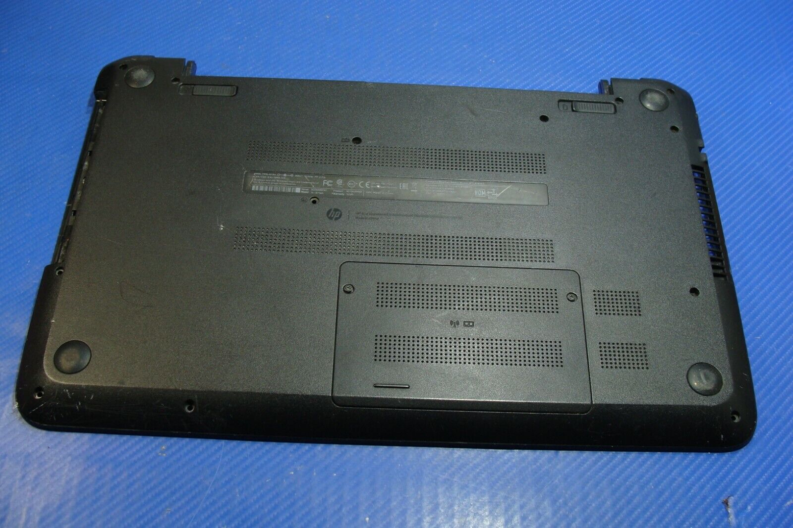 HP 15.6 15-f271wm Genuine Laptop Bottom Case w/Cover Door Speakers EAU9600201