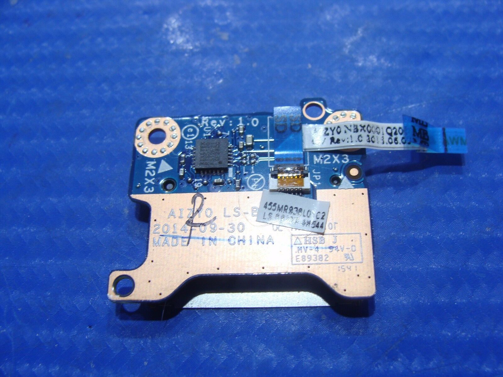 Lenovo Yoga 700-11ISK 11.6