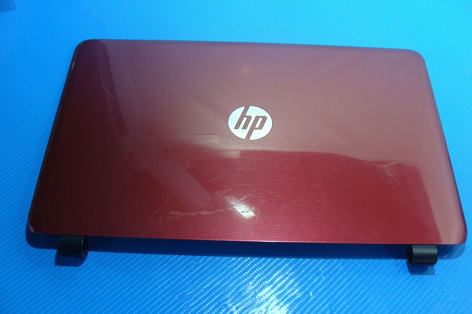 HP Flyer Red 15-f272wm 15.6