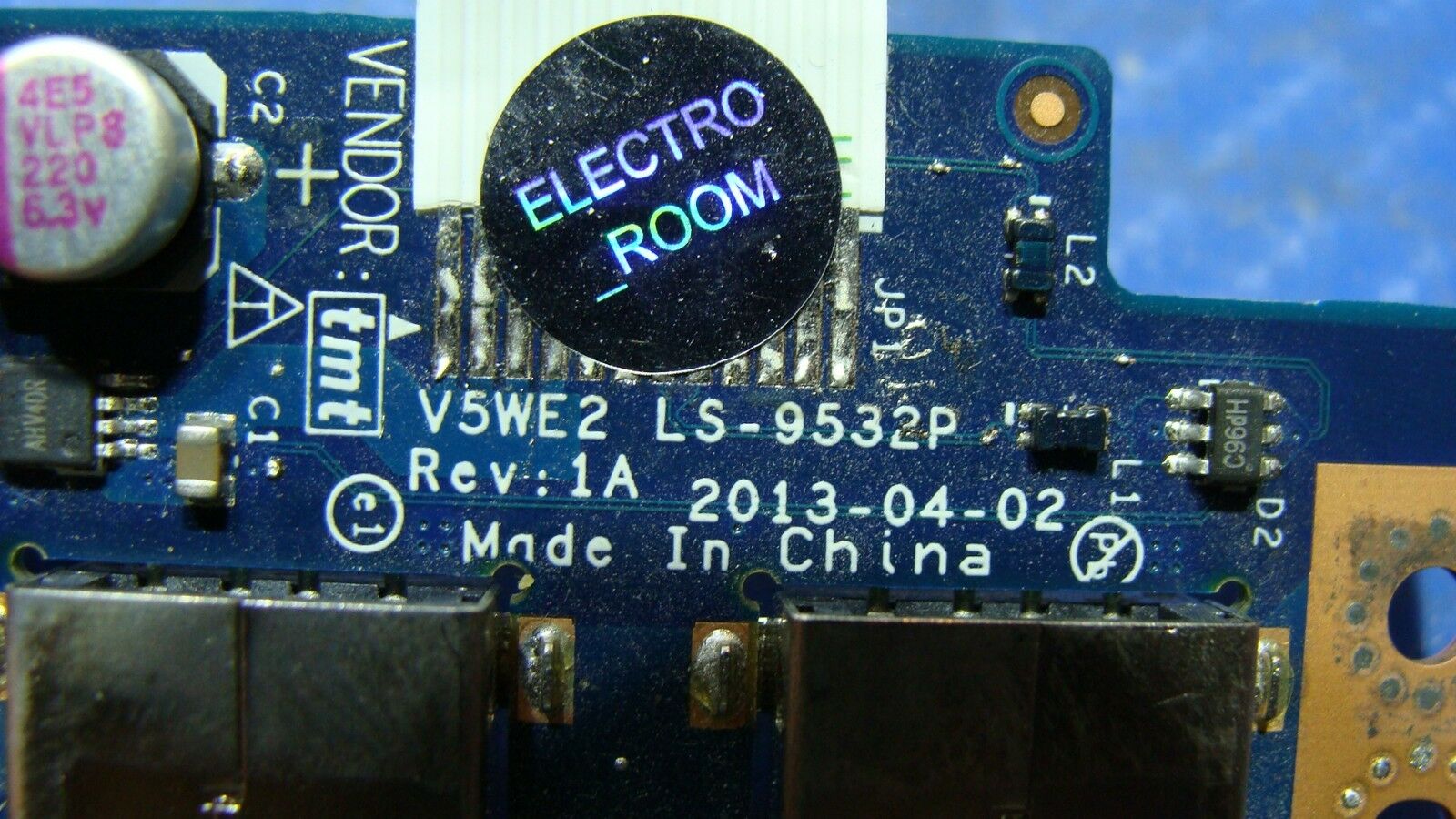 Acer Aspire V5-561P-6823 15.6