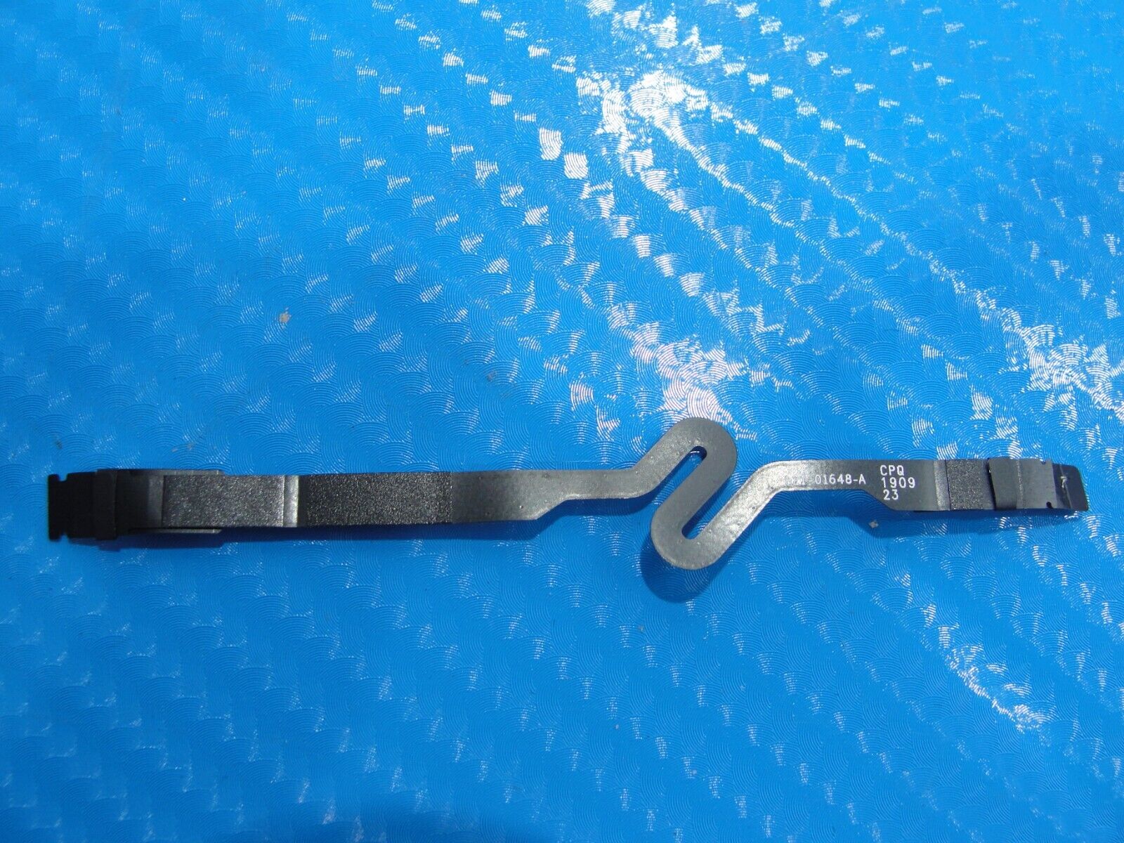 MacBook Pro A1990 15