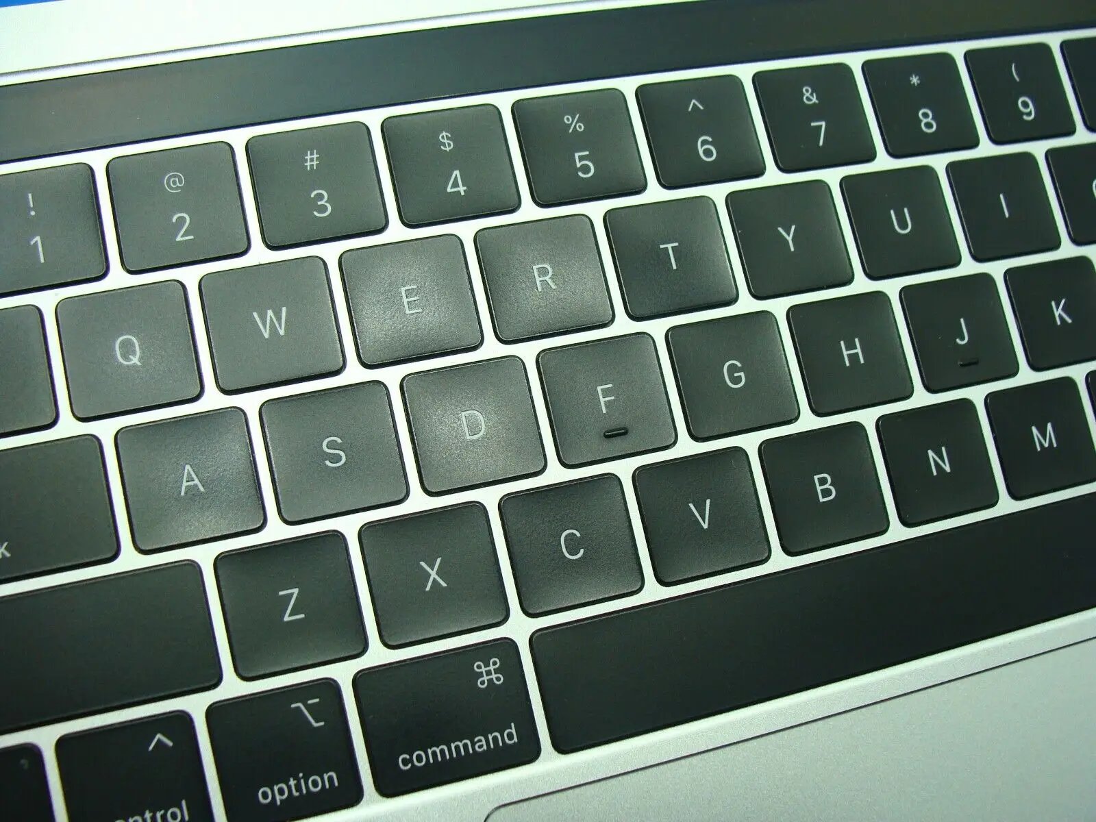 MacBook Pro A2159 13