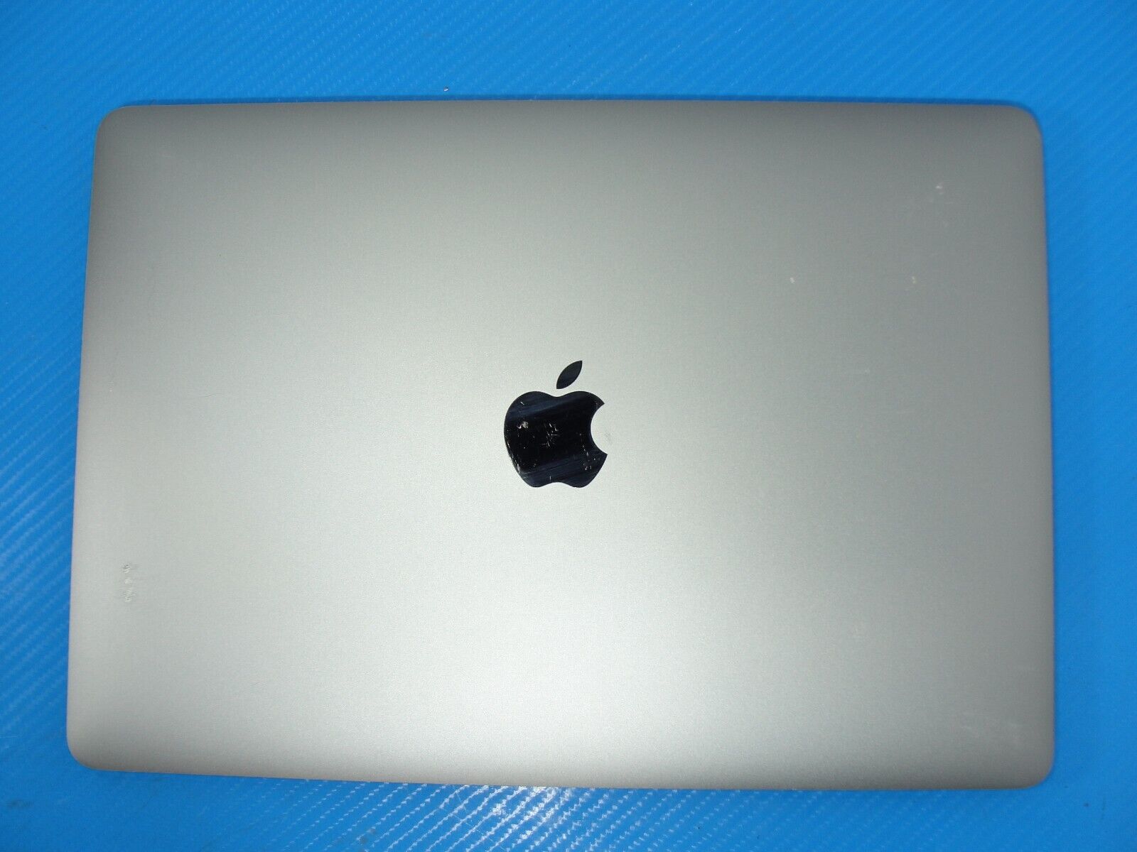 Apple MacBook Pro 13 2020 A2338 laptop M1 8 CPU/8 GPU 16GB 1TB SSD 86 cycles