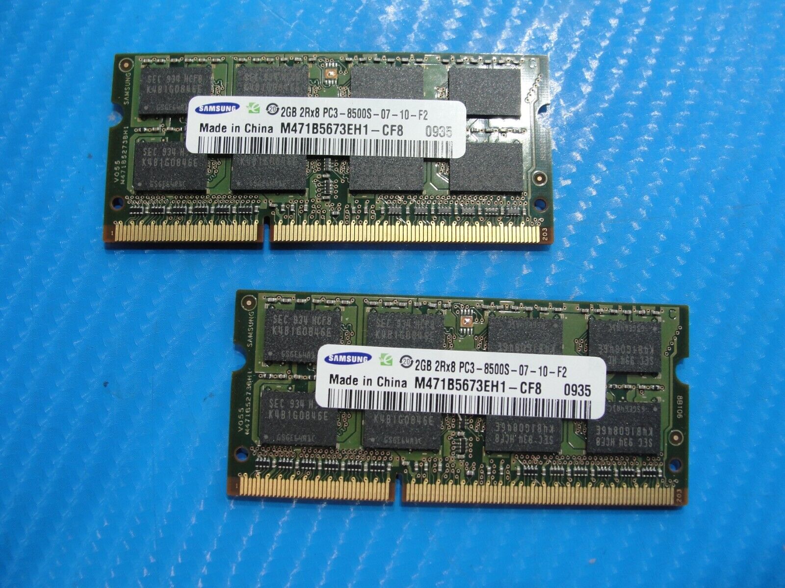 MacBook Pro A1297 Samsung 4GB (2x2GB) 2Rx8 SO-DIMM Memory RAM M471B5673EH1-CF8