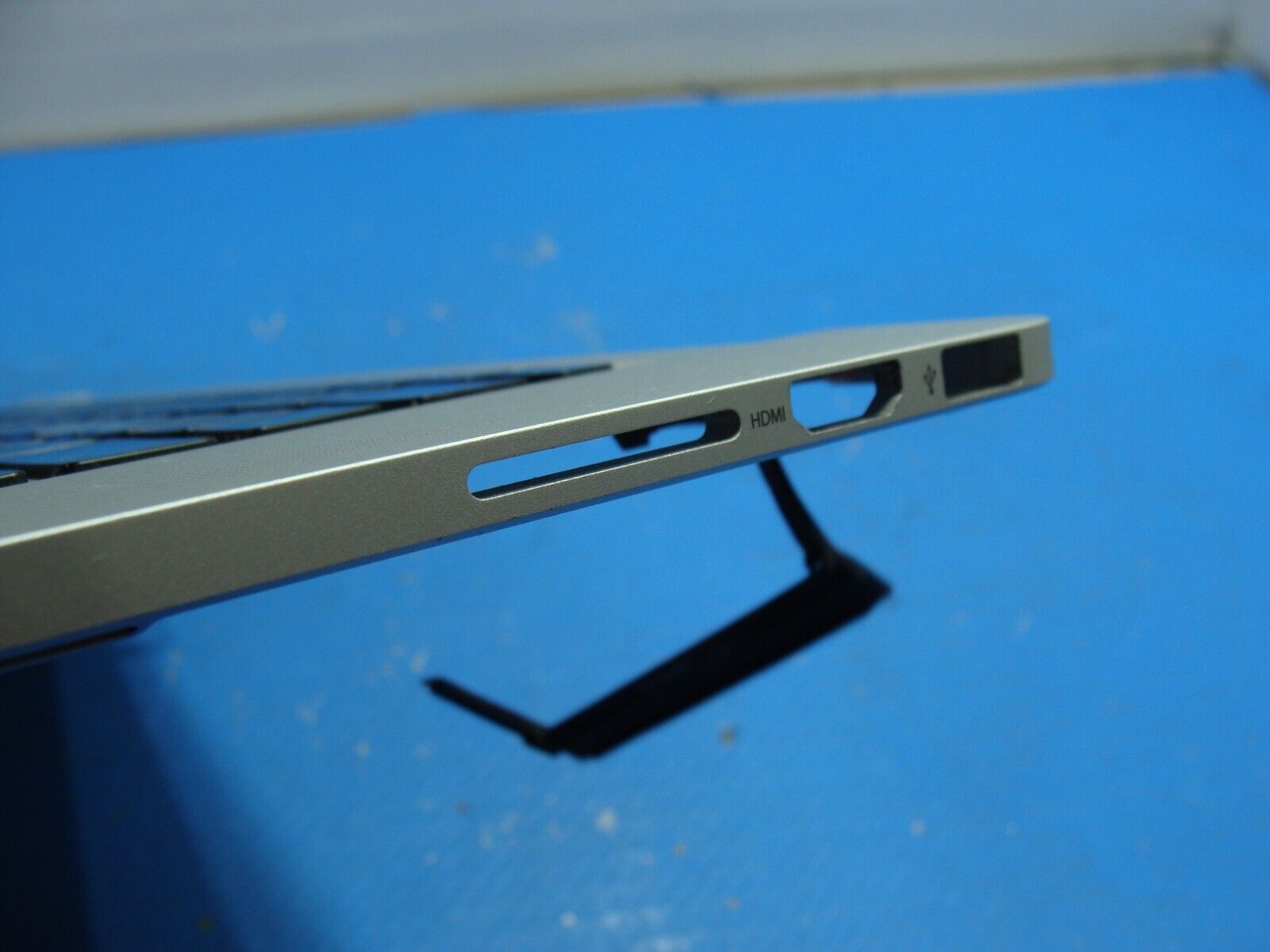 MacBook Pro A1398 15 Late 2013 ME294LL/A Palmrest w/Keyboard Trackpad 661-8311