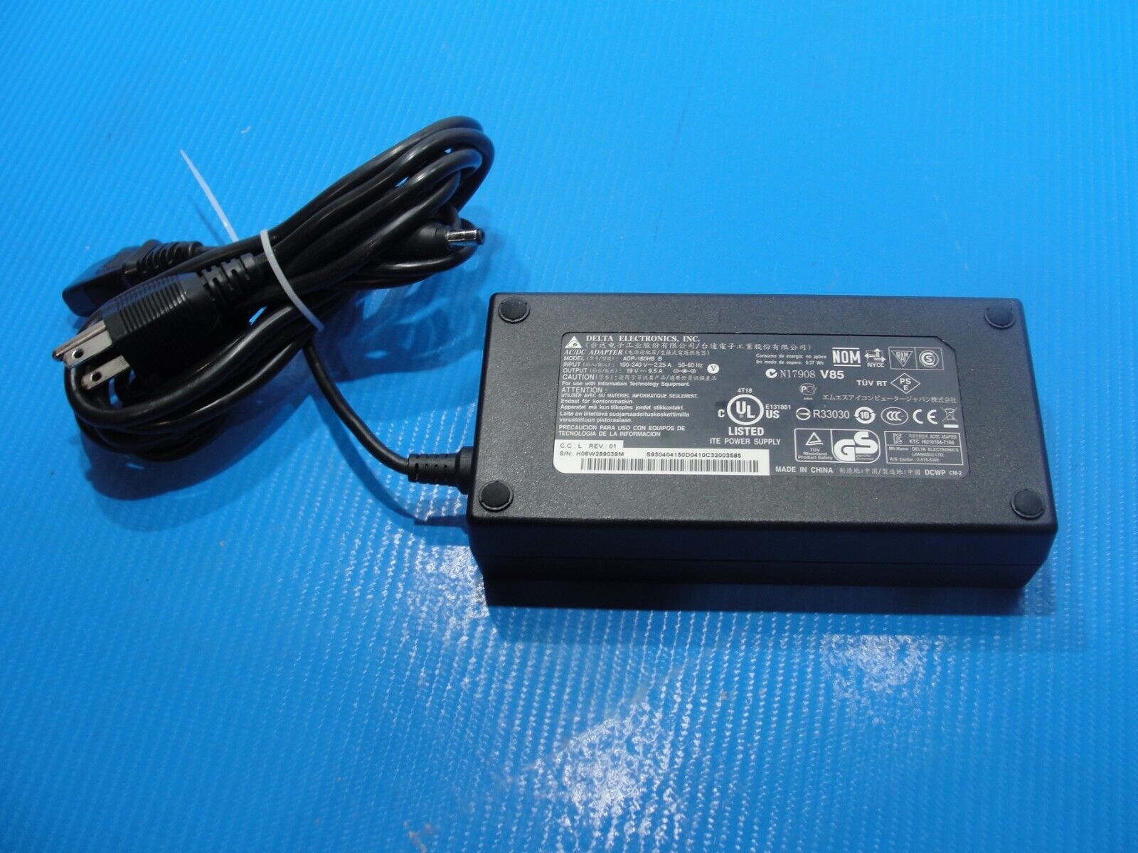 Genuine Delta AC Power Adapter Charger 19V 9.5A 180W ADP-180HB B Acer Nitro