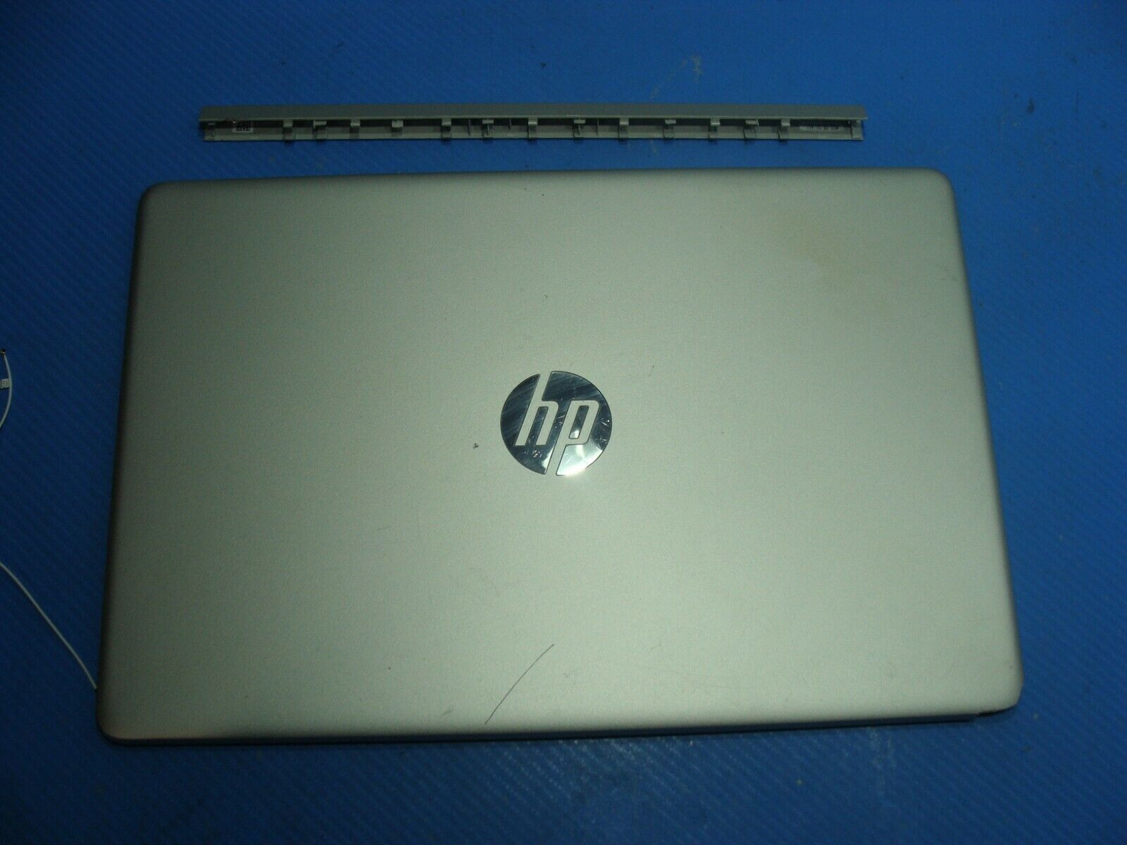 HP 15-dw2048nr 15.6