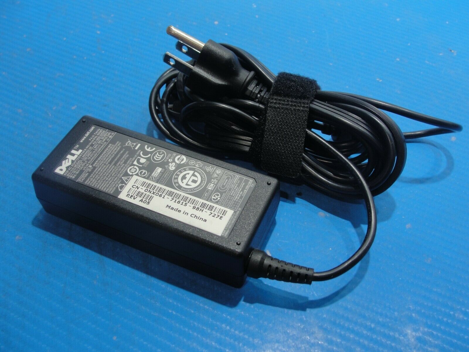 Genuine Dell AC Adapter Power Charger 19.5V 3.34A 65W LA65NS2-00 