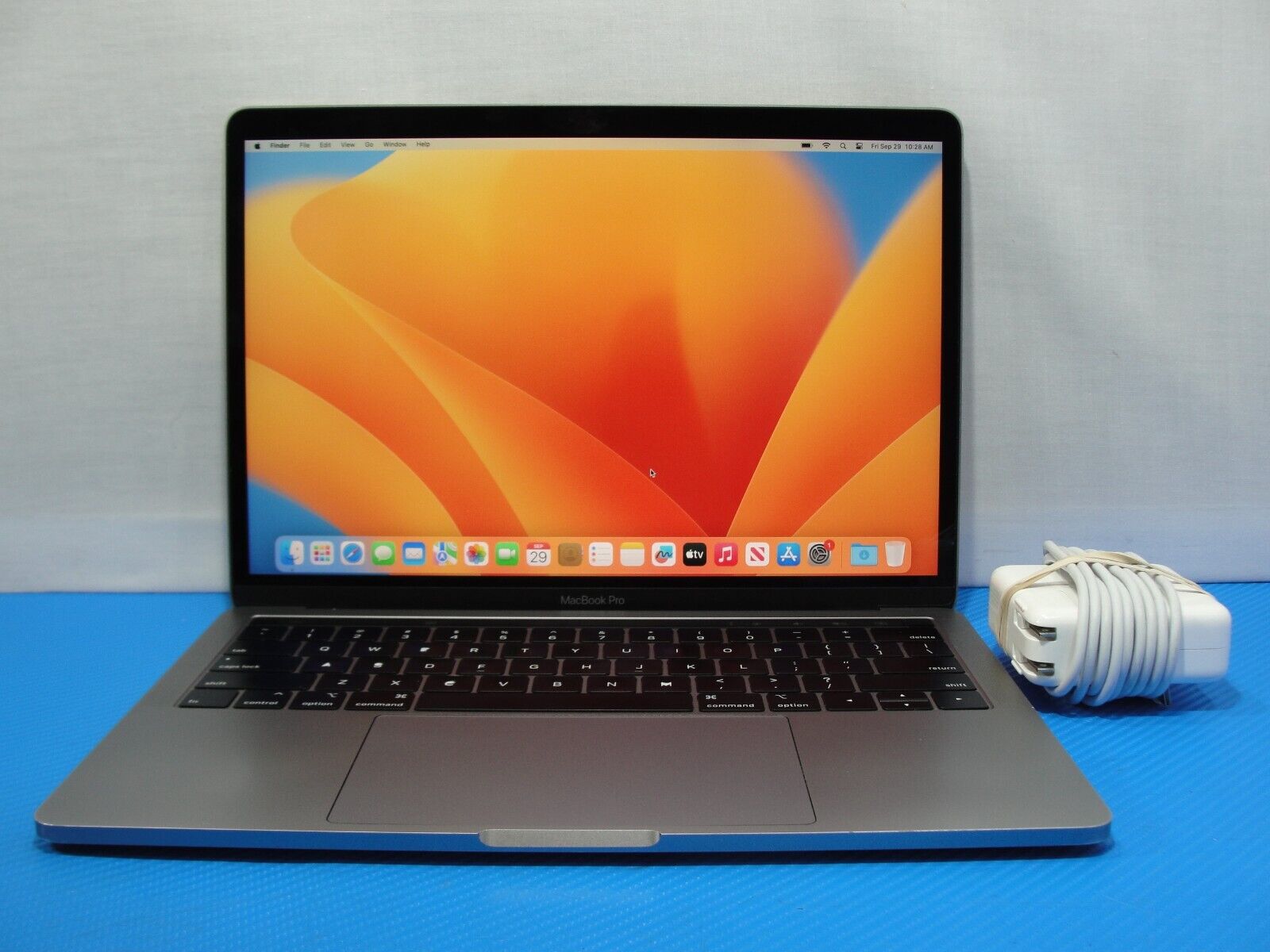 APPLE MACBOOK PRO 13