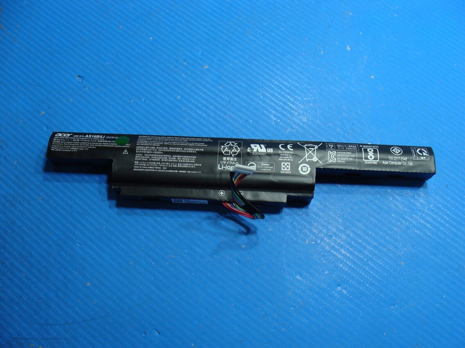 Acer Aspire E 15 15.6" E5-575-33BM Genuine Battery 11.1V 62.2Wh 5600mAh AS16B5J