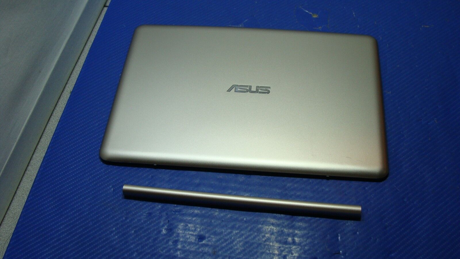 Asus E200HA-UB02-GD 11.6