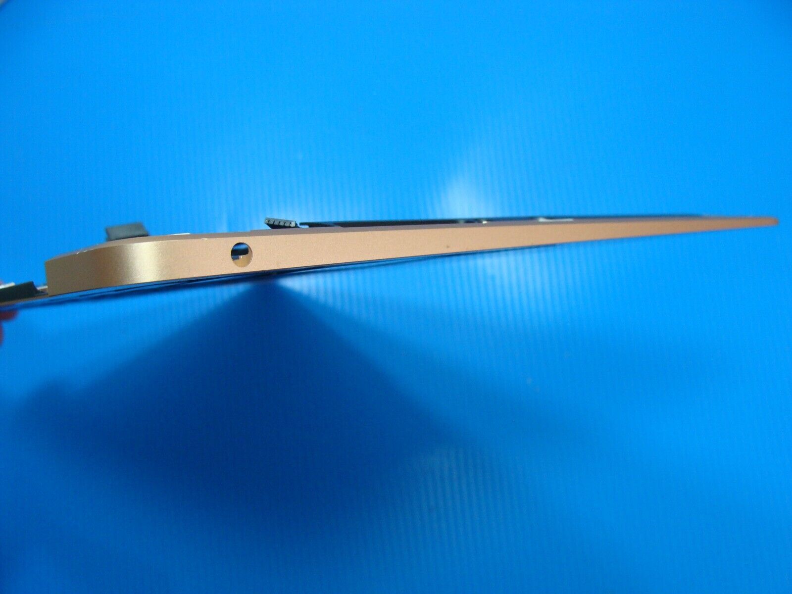 MacBook Air A2179 13 Early 2020 MVH52LL/A Top Case w/Battery Gold 661-15388