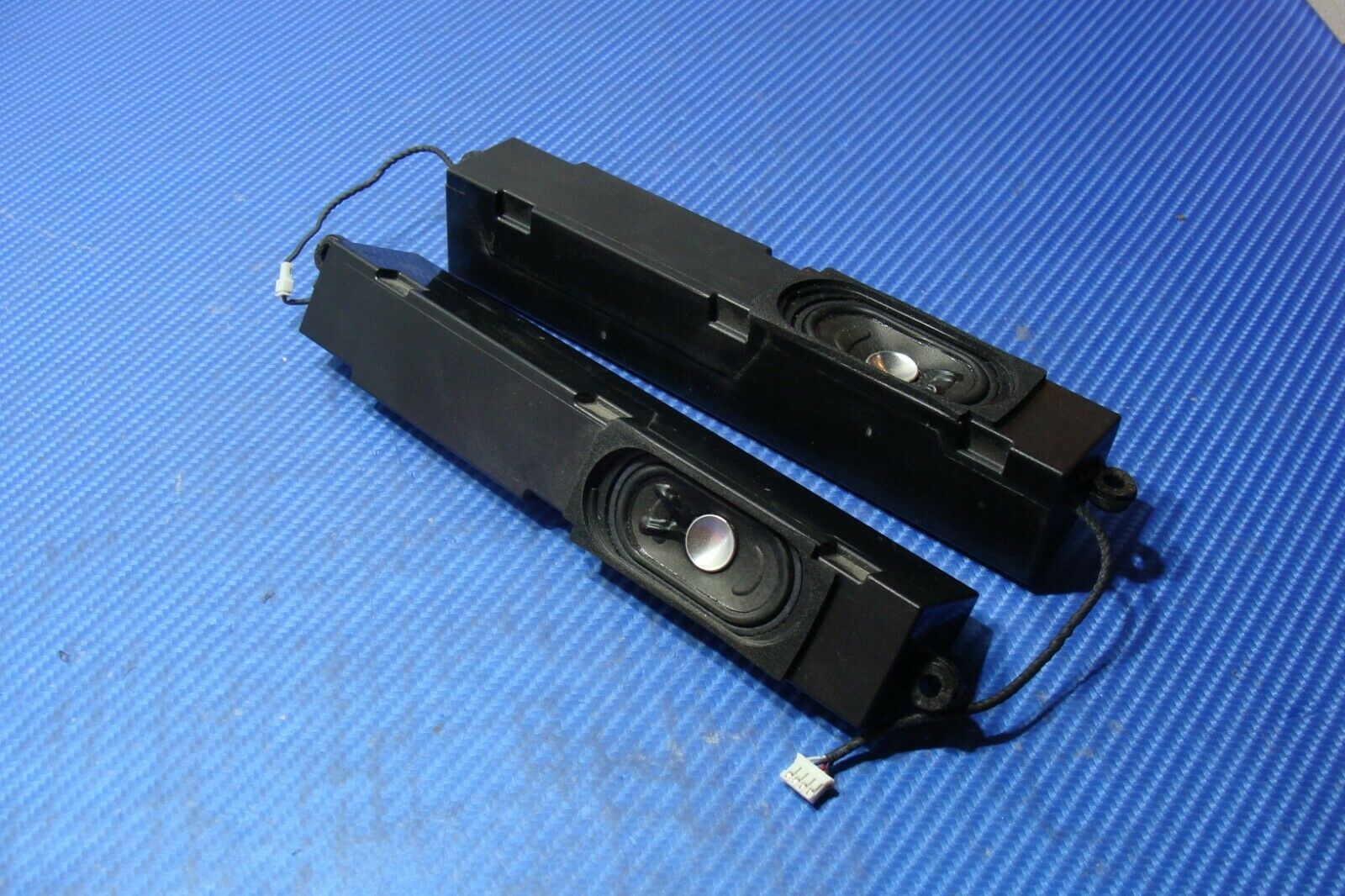 HP Desktop 23-b010 23