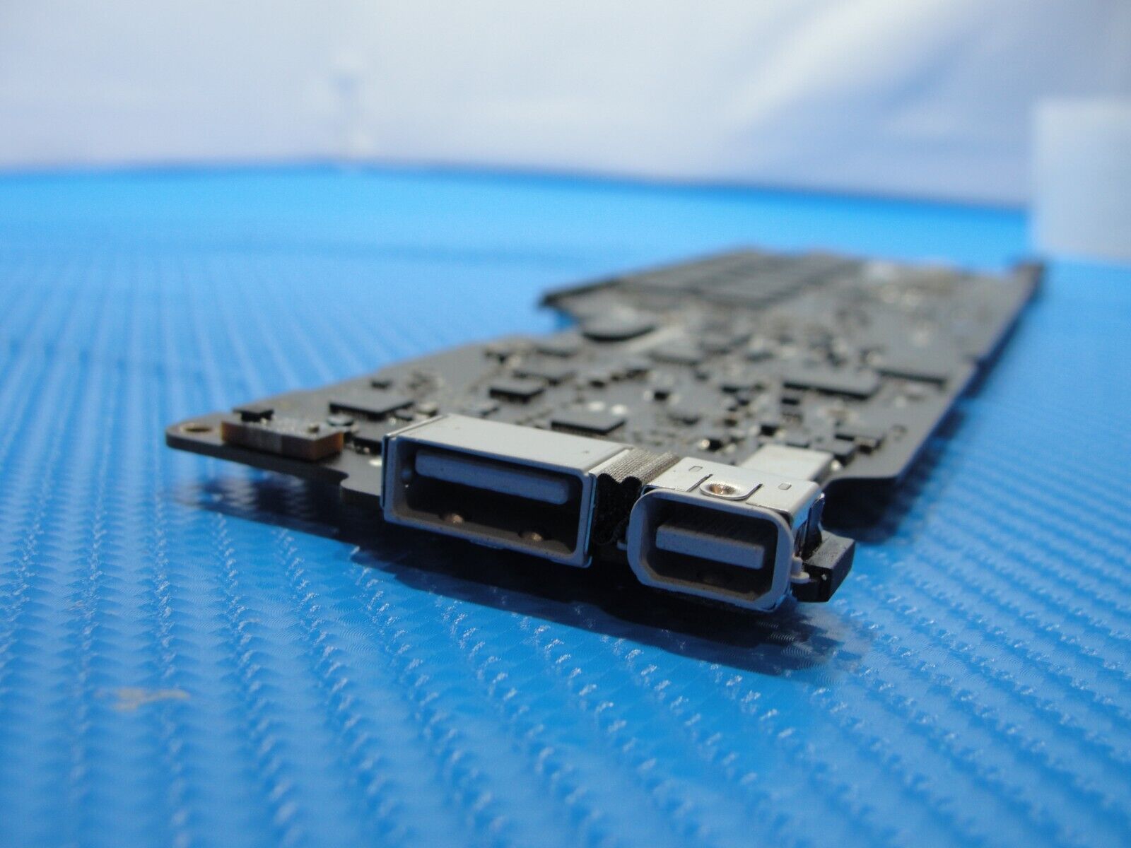 MacBook Air A1370 MC968LL/A 2011 11