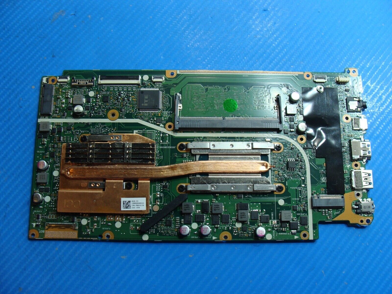 Asus VivoBook X712JA 17.3
