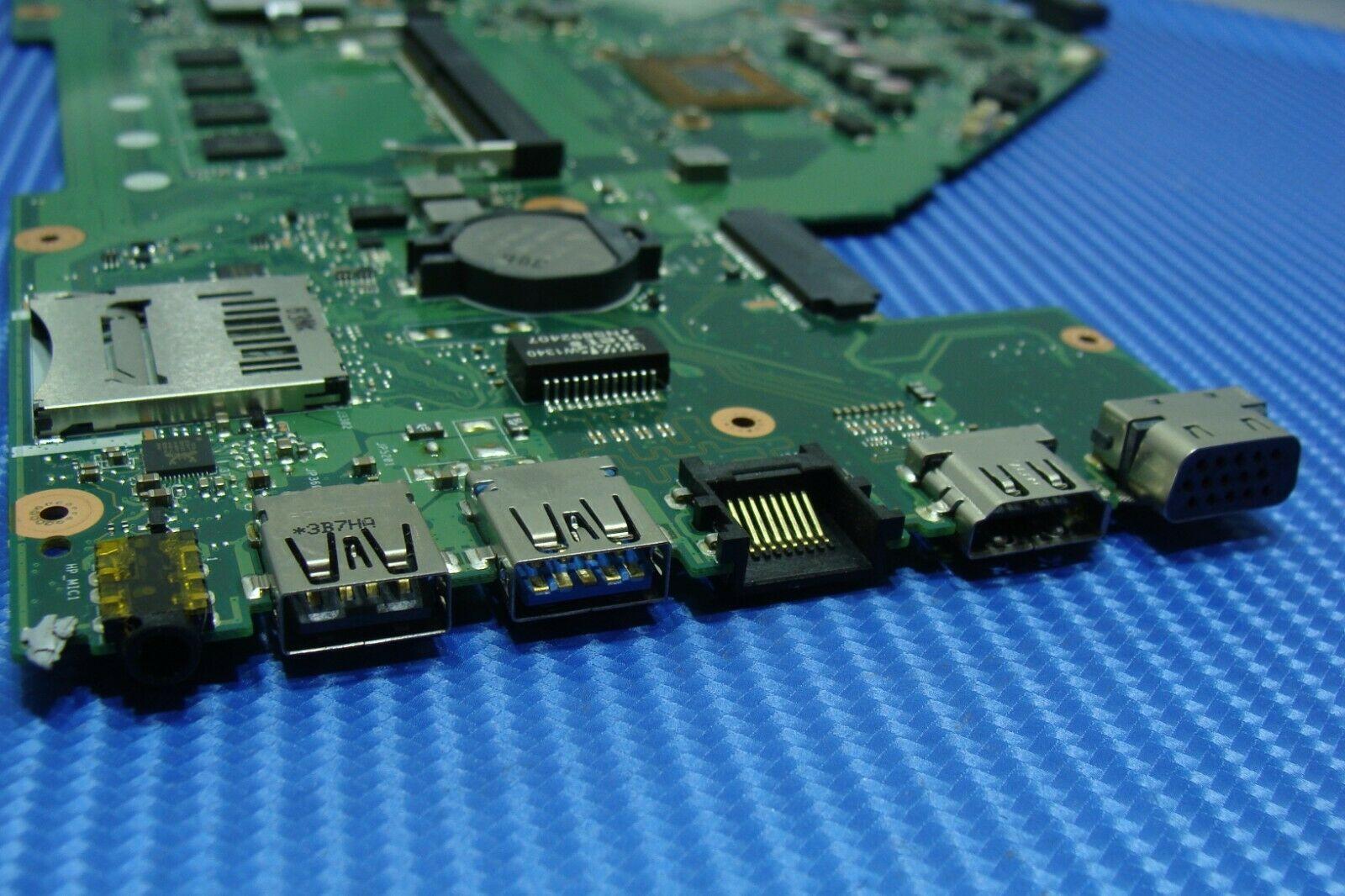 Asus X550CA-RI3T13 15.6