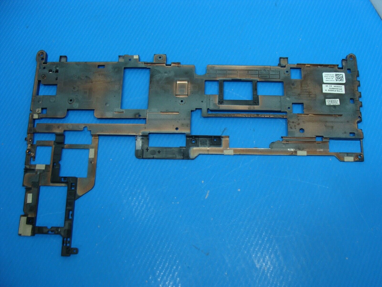 Dell Latitude 5590 15.6 Genuine Middle Frame 29JC7