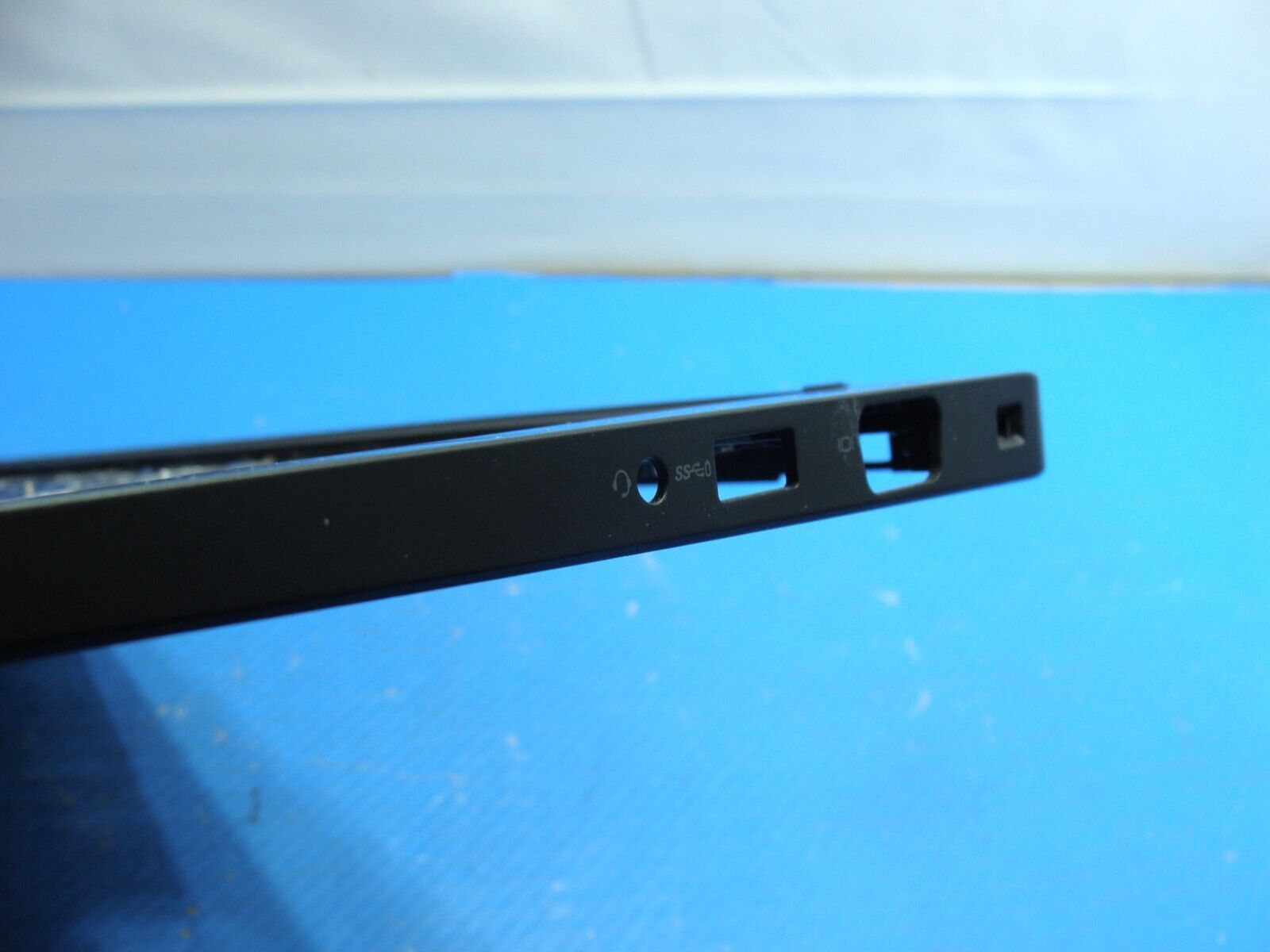 Dell Latitude 5480 14 Genuine Palmrest w/TouchPad Black