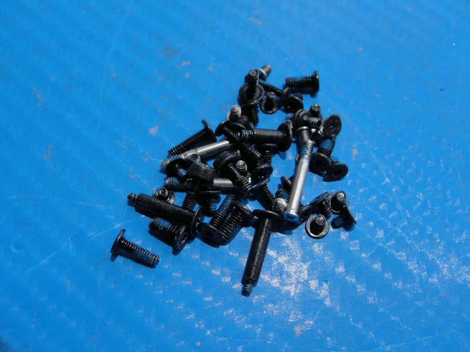 MacBook Pro A1286 MC721LL/A Early 2011 15