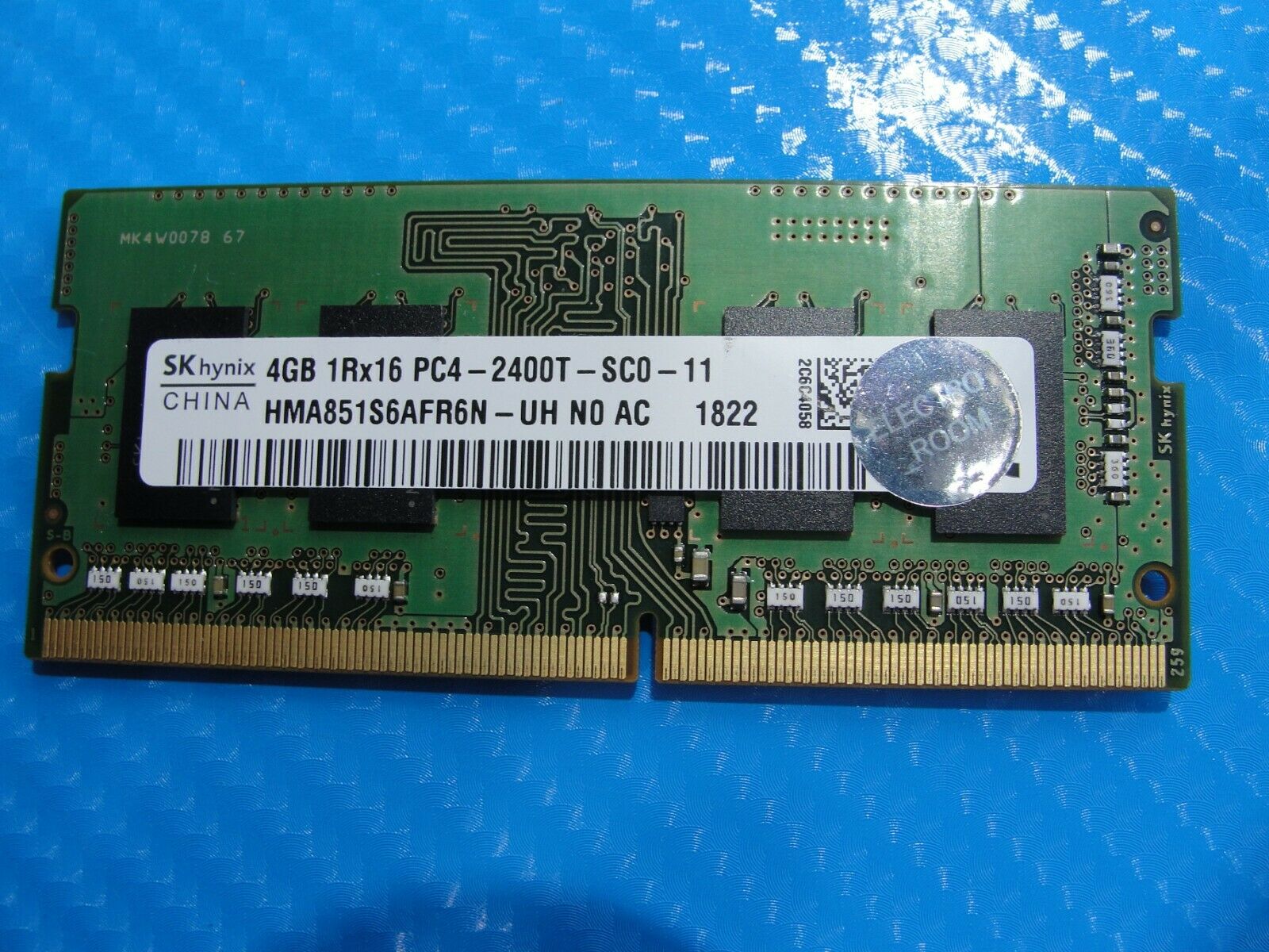 Dell 5575 SK Hynix 4Gb 1Rx16 Memory Ram So-Dimm pc4-2400t hma851s6afr6n-uh 