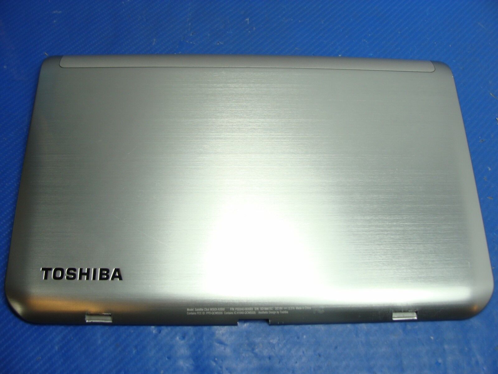 Toshiba Satellite Click 13.3 W35Dt-A3300 Genuine LCD Back Cover A000270060